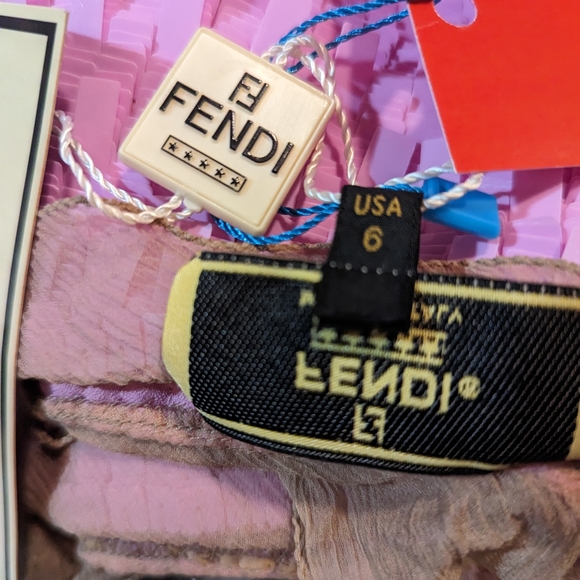Vintage Fendi Pink sequin skirt - Picture 4 of 6